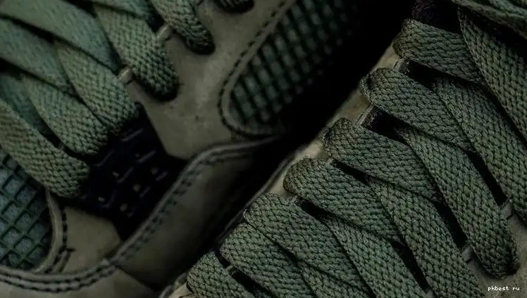 MATERIALS RETAIL Jordan PK READY GOD TO SHIP 4 Undefeated Olive Travis Scott 0510